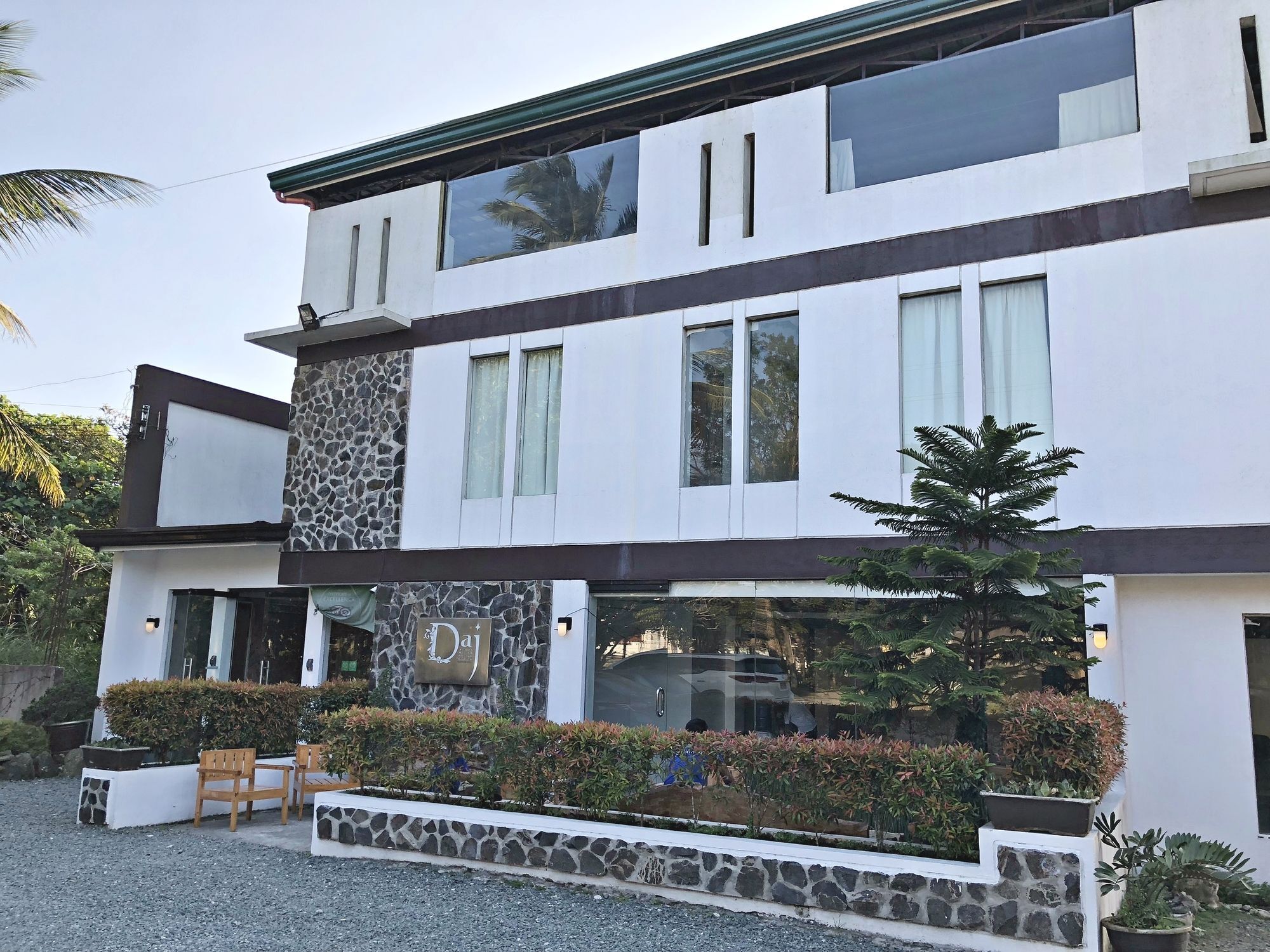 Daj Suites Boutique Hotel Tagaytay City Bagian luar foto
