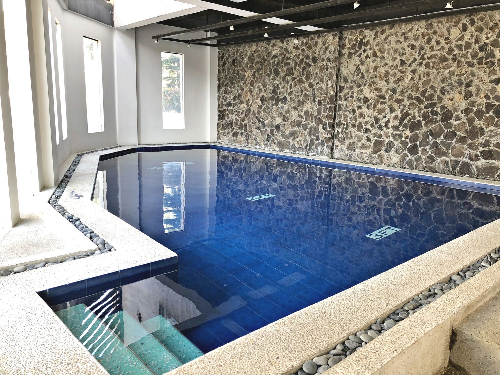 Daj Suites Boutique Hotel Tagaytay City Bagian luar foto
