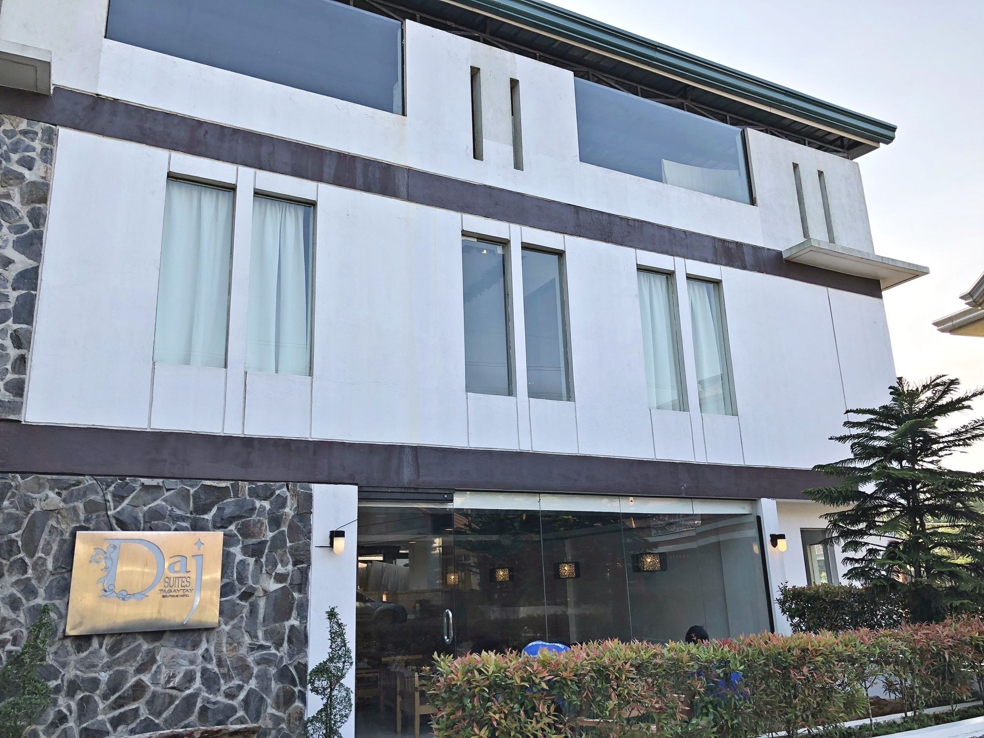 Daj Suites Boutique Hotel Tagaytay City Bagian luar foto