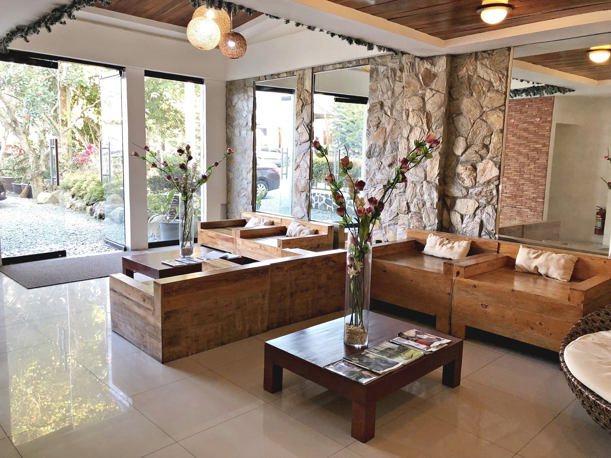 Daj Suites Boutique Hotel Tagaytay City Bagian luar foto