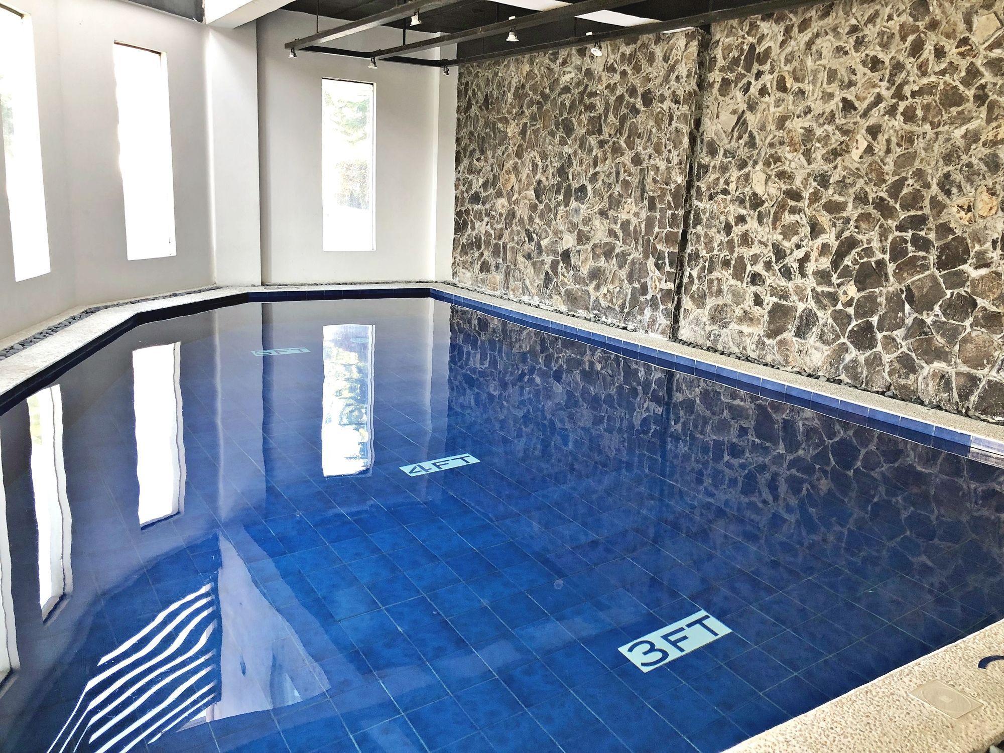 Daj Suites Boutique Hotel Tagaytay City Bagian luar foto